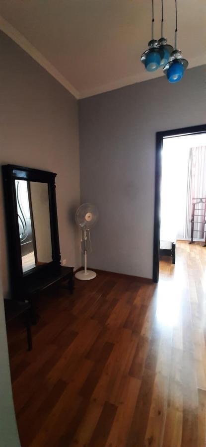 Apartment On Aleksandr Pushkin Street 트빌리시 외부 사진